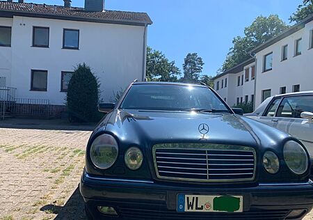 Mercedes-Benz E 320 T 4MATIC AVANTGARDE Avantgarde