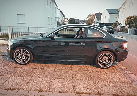 BMW 125i Coupé 47.500km Rentner Garagen Liebhaber