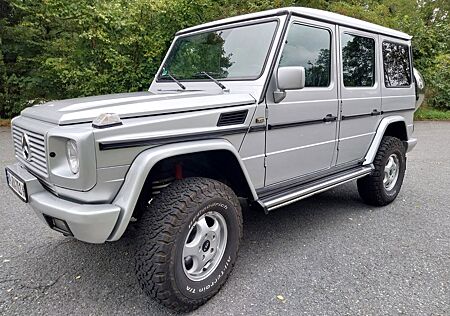 Mercedes-Benz G 300