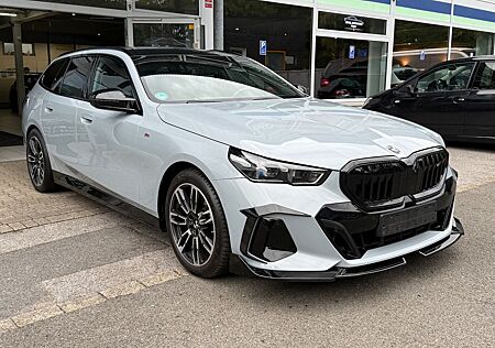 BMW 520 d Touring M Sport* Autobahn-Driving Assistan