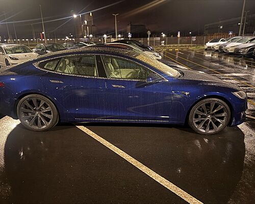 Tesla Model S 75D (90  % SOH, Satz Winterräder dazu)
