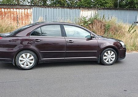 Toyota Avensis 1.8-l-VVT-i Klimaautomatik