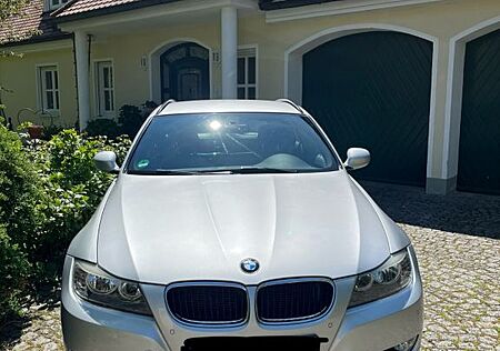 BMW 318i Touring Sportfahrwerk