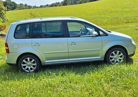 VW Touran Volkswagen 2.0 TDI DSG Highline Highline