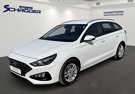 Hyundai i30 1.6 CRDi TREND NAVI-P+ACAA+SHZ+KAMERA