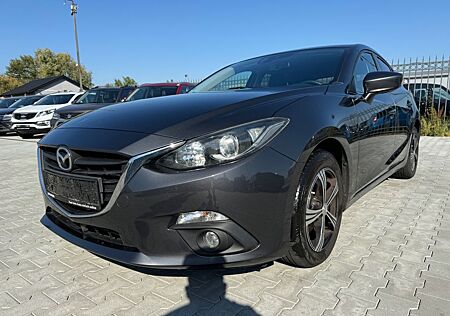 Mazda 3 Lim. Center-Line