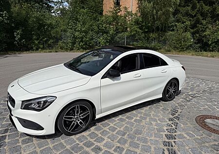 Mercedes-Benz CLA 180 - AMG- Line