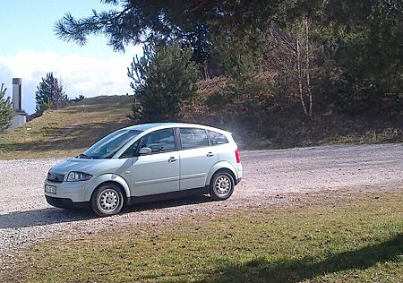 Audi A2 1.2TDI, HU neu, unfallfrei, Servo, Islandgrün