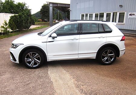 VW Tiguan Volkswagen R-Line 4Motion LED, Navi, Panoramadach