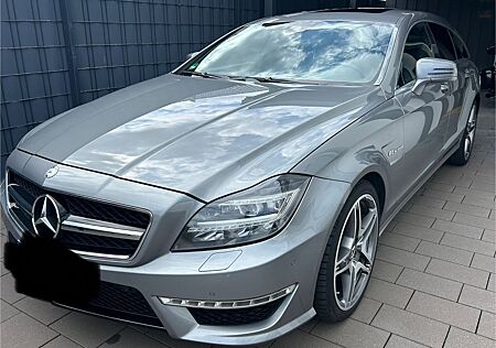 Mercedes-Benz CLS 63 AMG Shooting Brake AMG 2. Hand