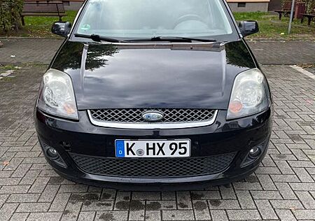 Ford Fiesta 1,4 16V Style Style, Sparsam und Kompakt