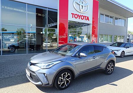Toyota C-HR Hybrid Team D
