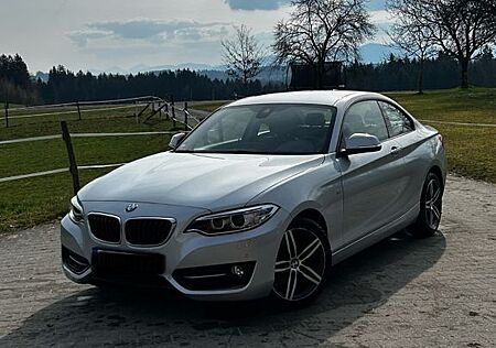BMW 220d xDrive Steptronic Coupé Sport Line Spor...