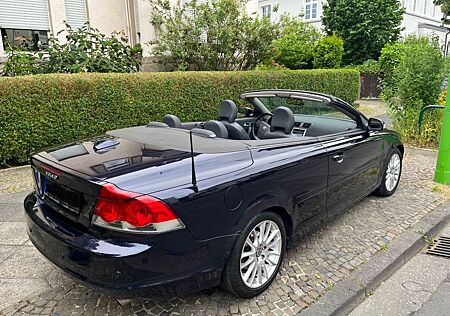 Volvo C70 Elegantes + sparsames Cabrio für den Sommer