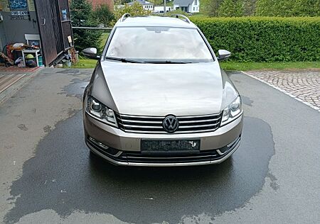 VW Passat Variant Volkswagen 2.0 TDI 125kW Highline BMT Va...