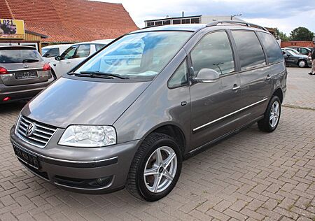 VW Sharan Volkswagen 1.9 TDI Navi Tempomat PDC Sitzhzg.