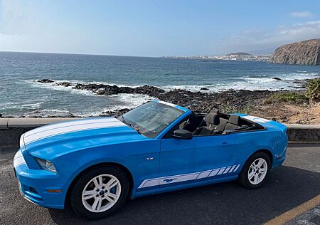 Ford Mustang 3.7 Cabrio Automatik