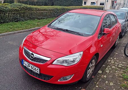 Opel Astra J 1.7 CDTI | TÜV 2027