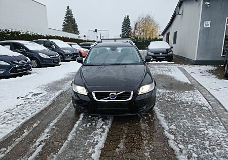 Volvo V50 Kombi D2 Business Pro Edition,Leder,Navi,AHK