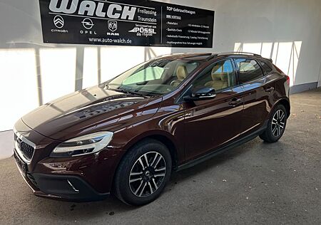 Volvo V40 Cross Country D3 Momentum
