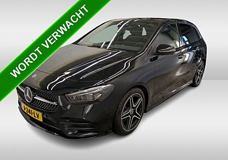 Mercedes-Benz B 180 automatik Bus.Solution AMG-Line / Panorama