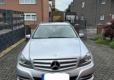 Mercedes-Benz C 200 CDI T BlueEFFICIENCY AVANTGARDE AVANTGARDE