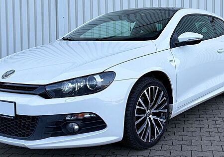 VW Scirocco Volkswagen BMT Life -Xenon-Navi-Panorama