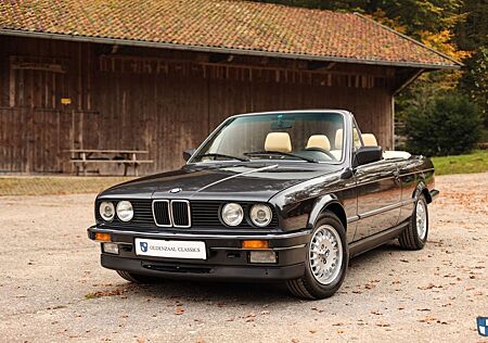 BMW 325i Cabriolet E30 - Viel Erneuert!