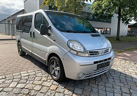 Nissan Primastar -8 Sitze-2 x Klima-AHK-Viele neue Teile