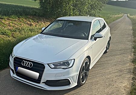 Audi A3 1.4 TFSI cod S tronic Ambition Ambition