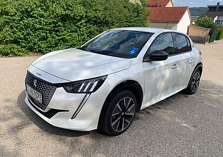 Peugeot e-208 136 GT, SHZ, Batteriegutachten