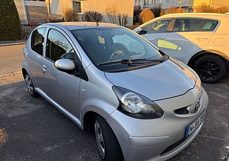 Toyota Aygo (X) Aygo (X) 1,0 -