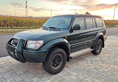Toyota Land Cruiser gebraucht kaufen Toyota Land Cruiser 3.0 TD *5trg.+Klima+Schaltgetriebe*