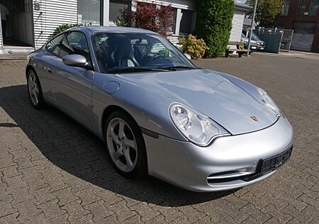 Porsche 996 911 Carrera Coupé Leder Navi