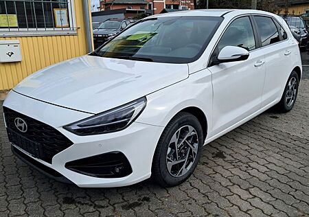 Hyundai i30 1.0T-MY25-STYLE-LED-SHZ-LHZ-ALU-NAVI-Klimaau