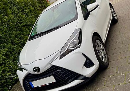 Toyota Yaris 1,0-l-VVT-i -