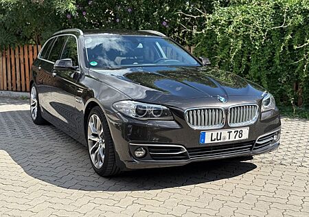 BMW 520d xDrive Touring Modern Line - AHK - TOP