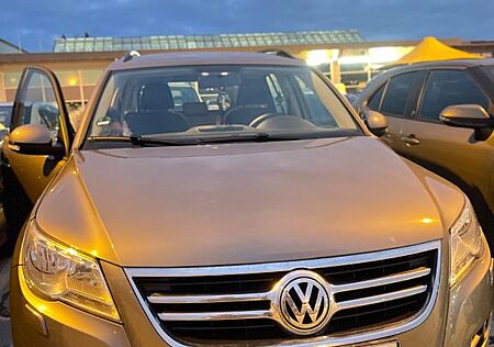 VW Tiguan Volkswagen 2.0 TDI BlueMotion Tech Trend & Fun T...