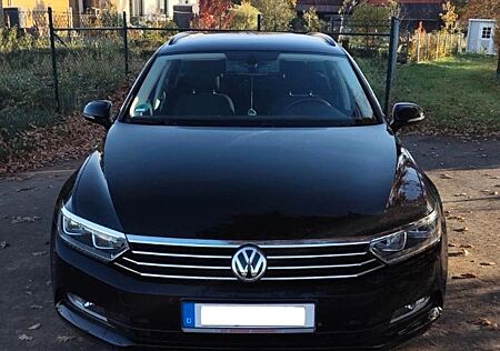 VW Passat Variant Volkswagen 2.0 TDI SCR DSG Comfortline V...