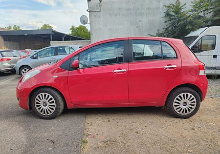 Toyota Yaris 1,33-l-Dual-VVT-i, Klimaautomatik, 6 Gang.