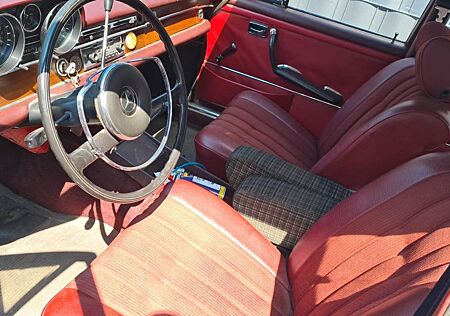 Mercedes-Benz S 250
