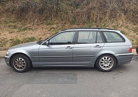 BMW 320i touring -