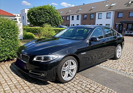 BMW 530d xDrive A -Service Neu!