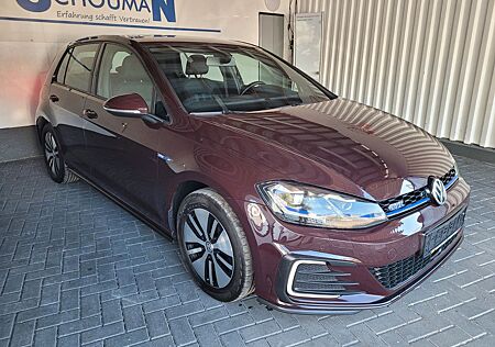 VW Golf Volkswagen VII .GTE*LED*BI-XENON*SEHR GEPFLEGT*NAVI
