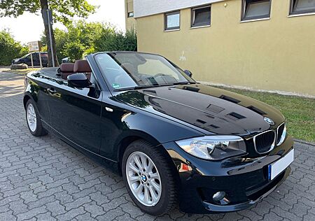 BMW 118i Cabrio Aut.*Navi*Leder*Sportsi.*SHZ*PDC*1HD