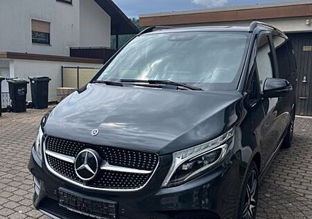 Mercedes-Benz V 300 d Lang Avantgarde Edition Allrad/AMG/Tisch