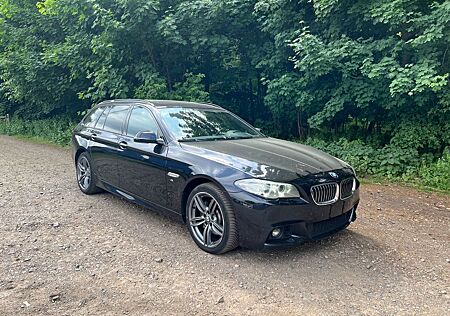 BMW 525d xDrive Touring MPAKET/VOLL/SPORTAUT/PANO