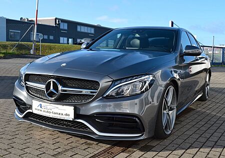 Mercedes-Benz C 63 AMG Carbon Luftf. LED Kamera Burmester