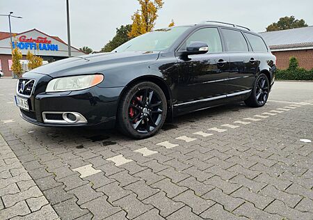 Volvo V70 III 3.2 Summum