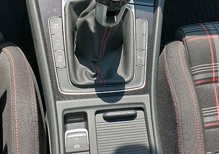 VW Golf Volkswagen 2.0 TSI BMT GTI Performance